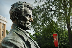 Abe statue Abe statue