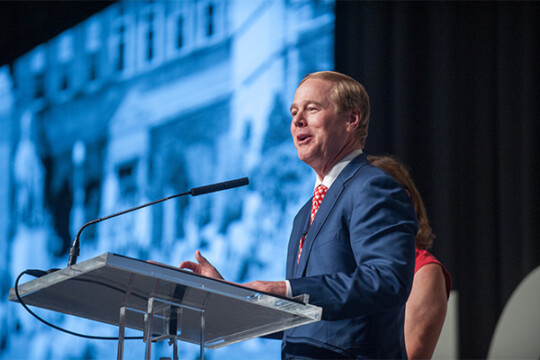 Michael Shannon speaking