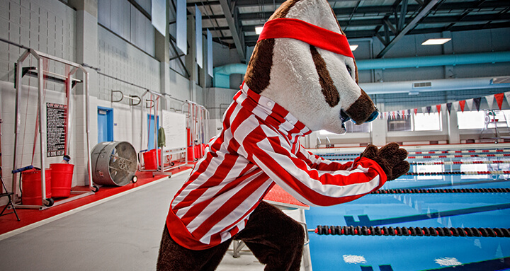 Bucky Badger at a swimming pool